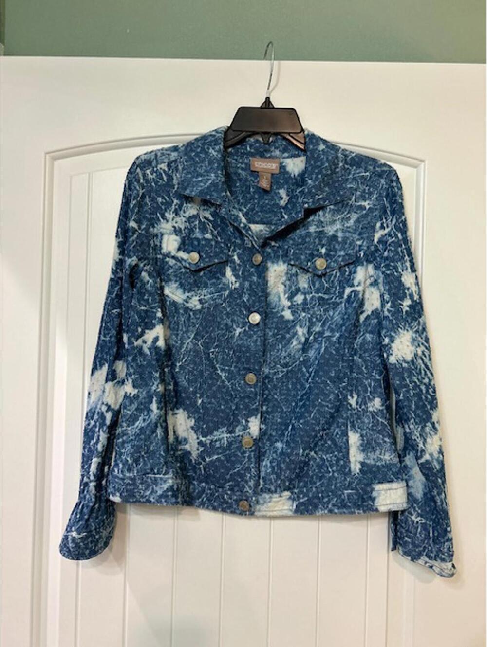 Chico’s Acid-Wash Denim Super Light Jacket 🌀 (Size 1 Women's M) GUC